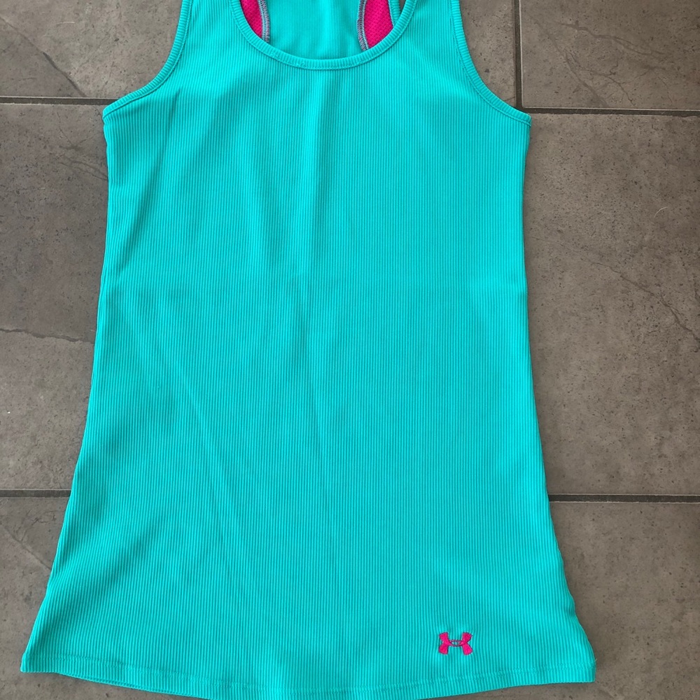 Under armour tank
